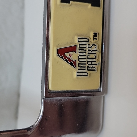 VTG Arizona Diamondbacks Chrome License Plate Frame Genuine Merchandise - Picture 9 of 12